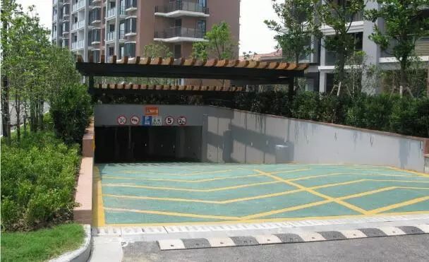 長(zhǎng)沙市逸彩環(huán)?？萍加邢薰?長(zhǎng)沙地坪材料,逸彩環(huán)?？萍?地坪材料,環(huán)氧樹(shù)脂地坪,金剛砂耐磨地坪